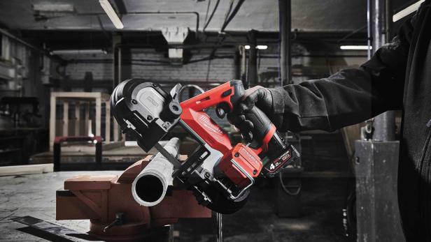 Milwaukee M12 FBS64-402C