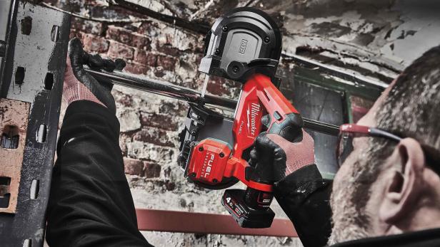 Milwaukee M12 FBS64-402C