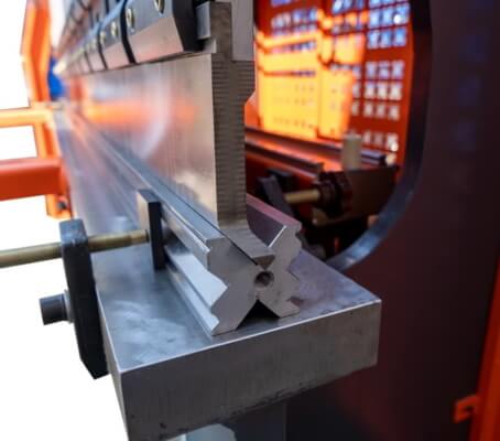 Гидравлический листогибочный пресс METAL MASTER PressMaster 2040 Servo